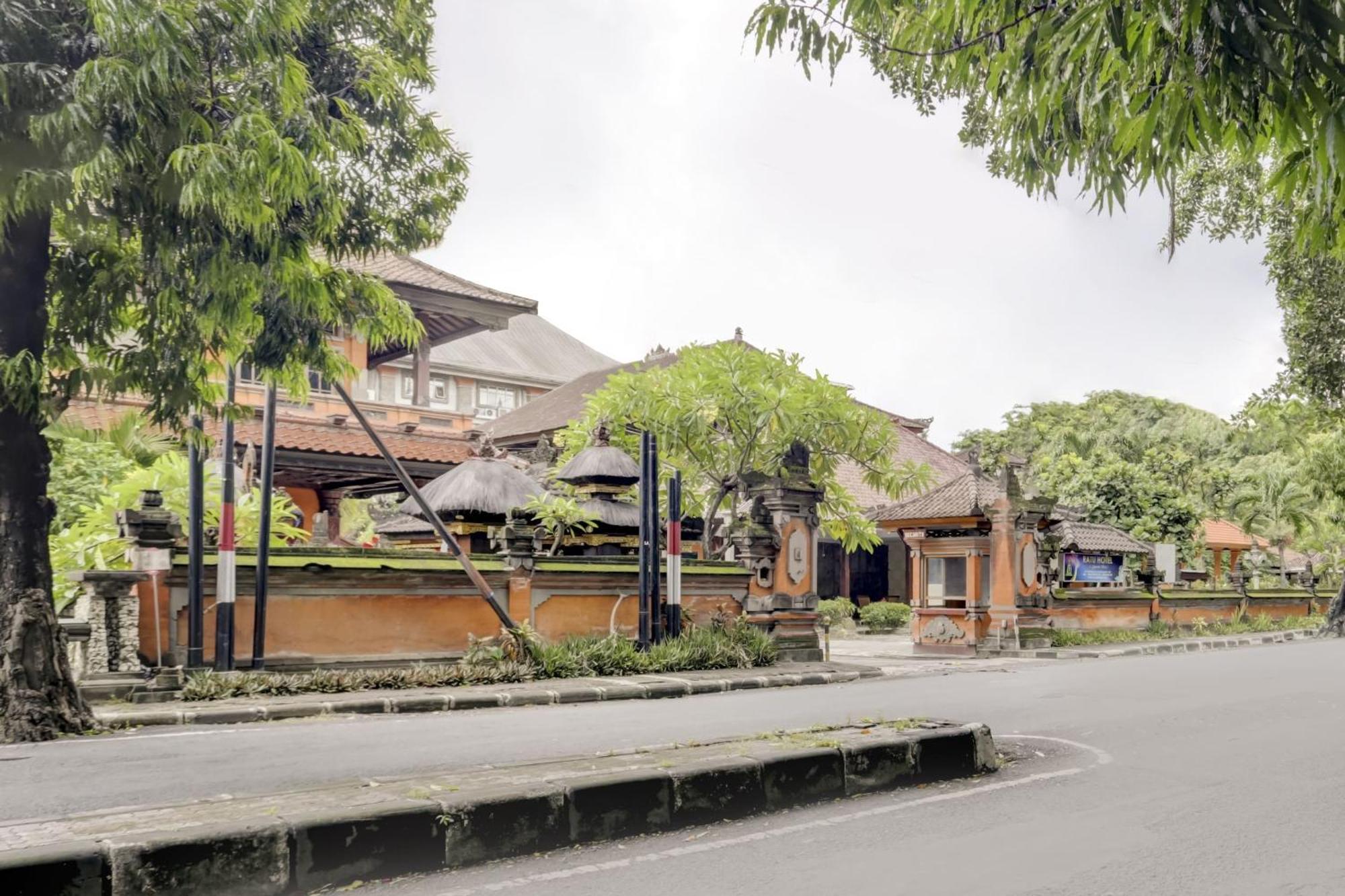 OYO 3261 Hotel Ratu Denpasar Exterior foto