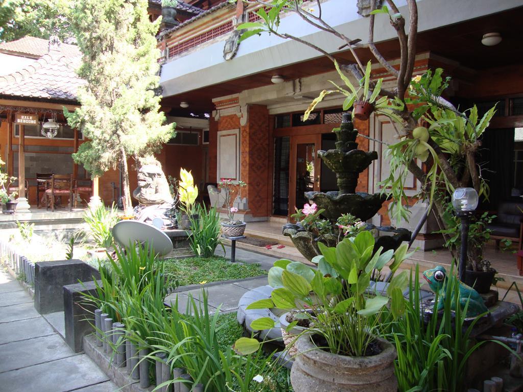 OYO 3261 Hotel Ratu Denpasar Exterior foto
